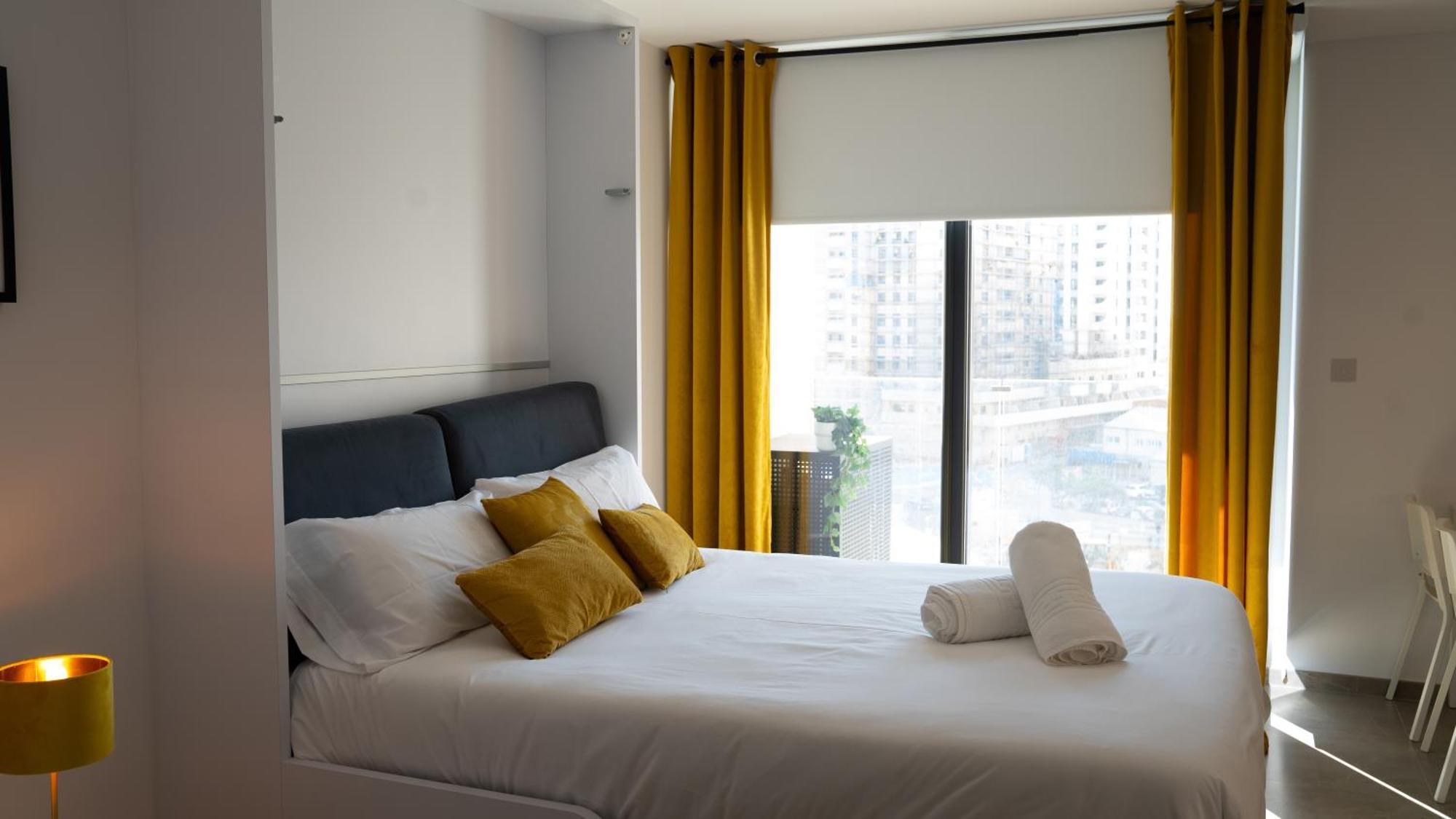 E1 Suites & Spa Aparthotel Style - Gym & Spa 直布罗陀 外观 照片
